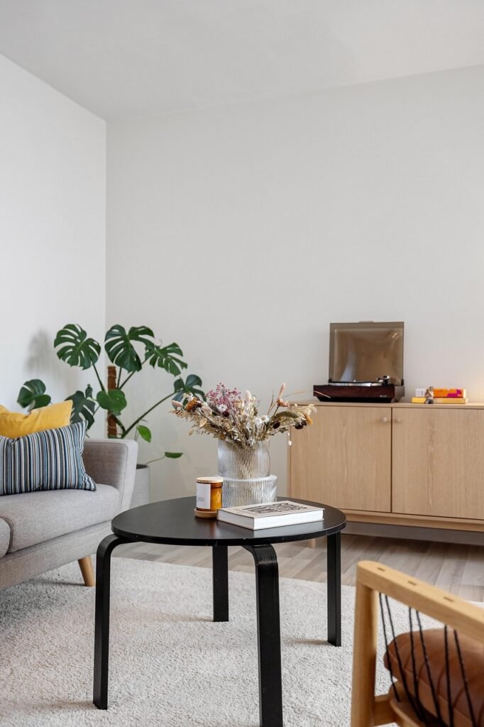 living room, sofa, table, carpet, real estate, interior, house, luxury, floor, wooden, chair, decor, pillows, cabinet, art, design, home